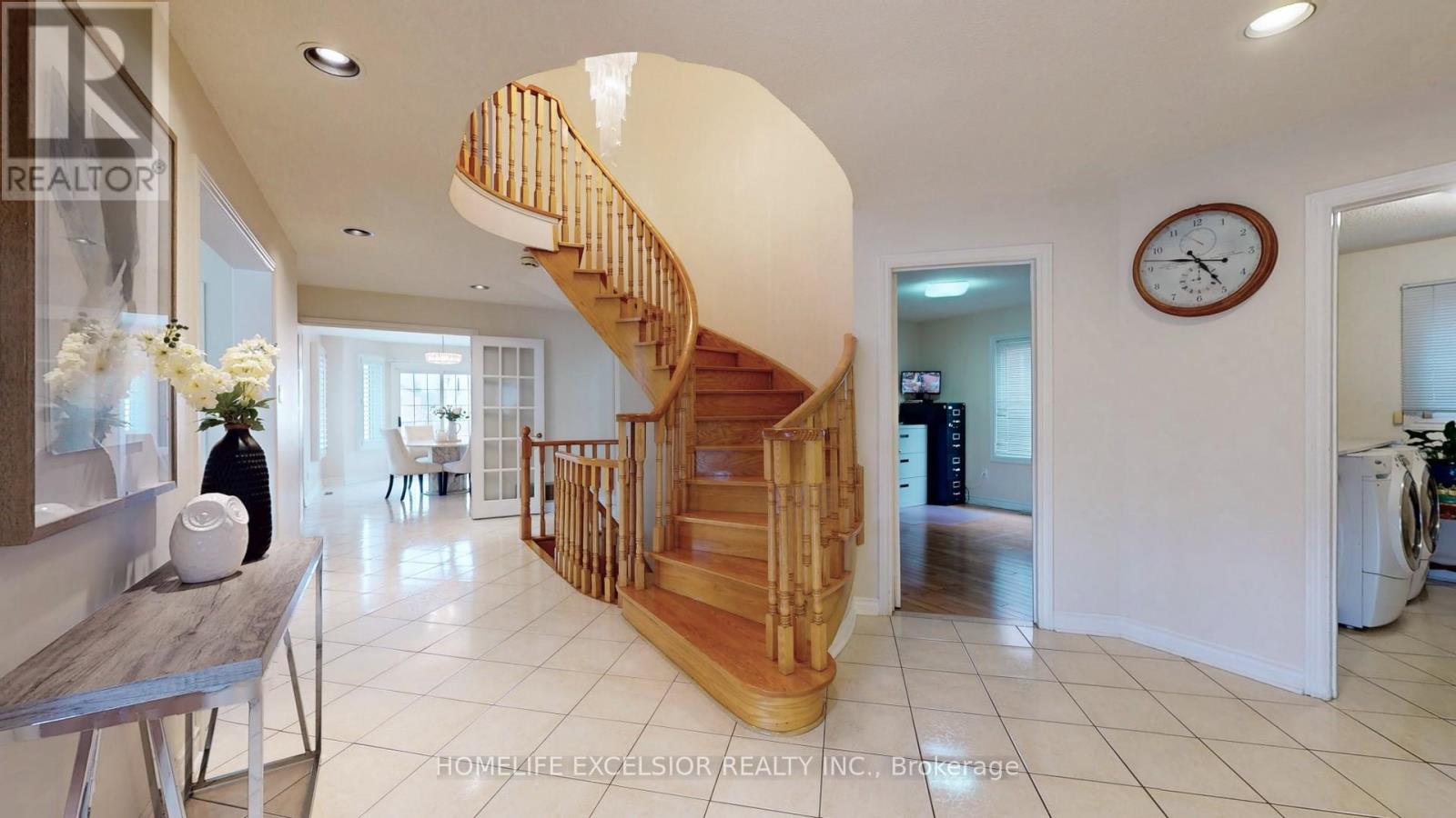 Property at 1 ATWOOD COURT image 3