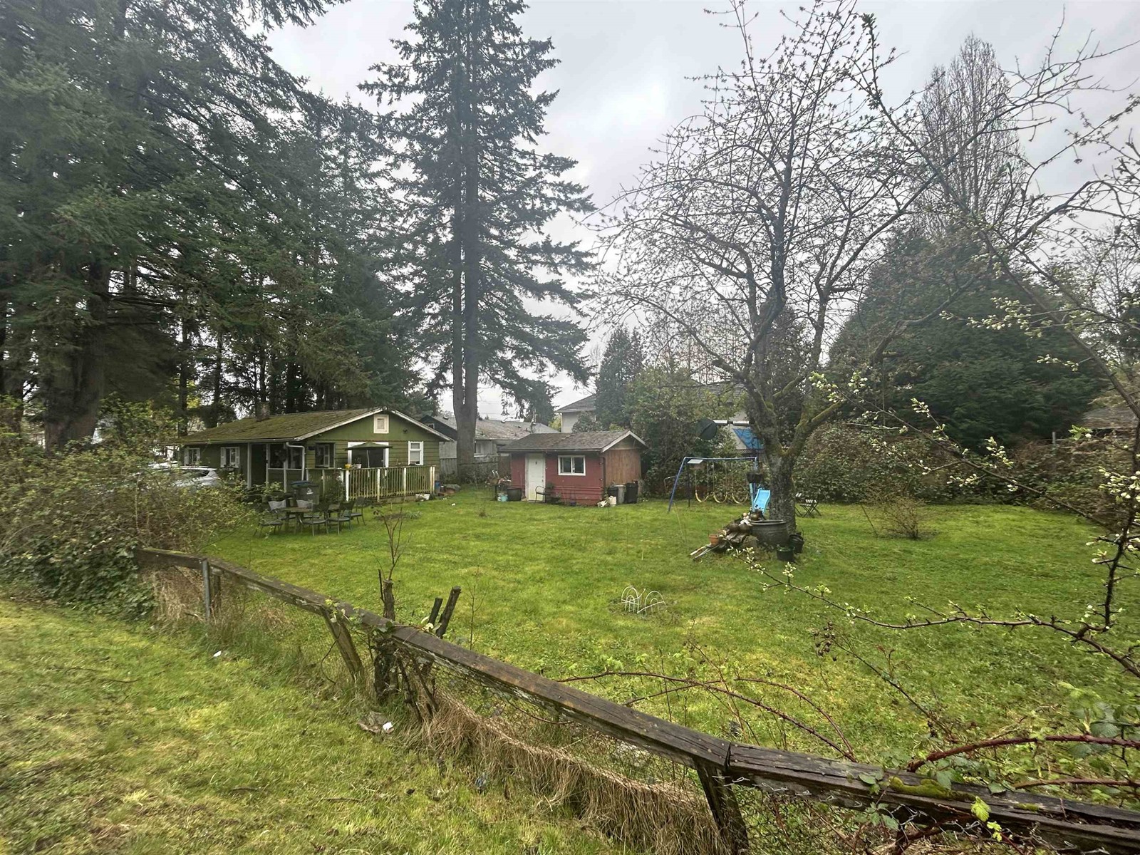 10361 141 Street, Surrey, British Columbia  V3T 4R3 - Photo 3 - R2987443