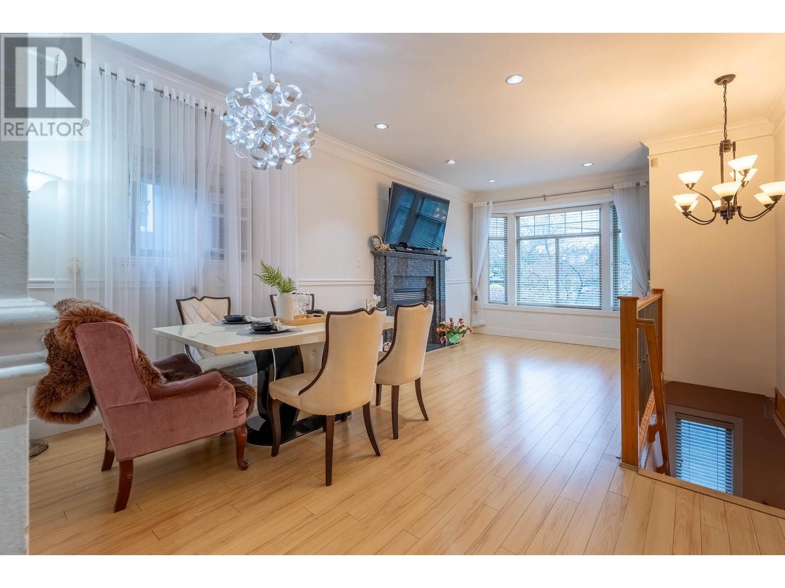 7332 1st Street, Burnaby, British Columbia  V3N 3S8 - Photo 4 - R2987503