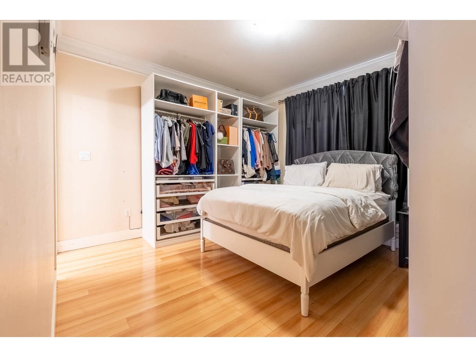 7332 1st Street, Burnaby, British Columbia  V3N 3S8 - Photo 8 - R2987503
