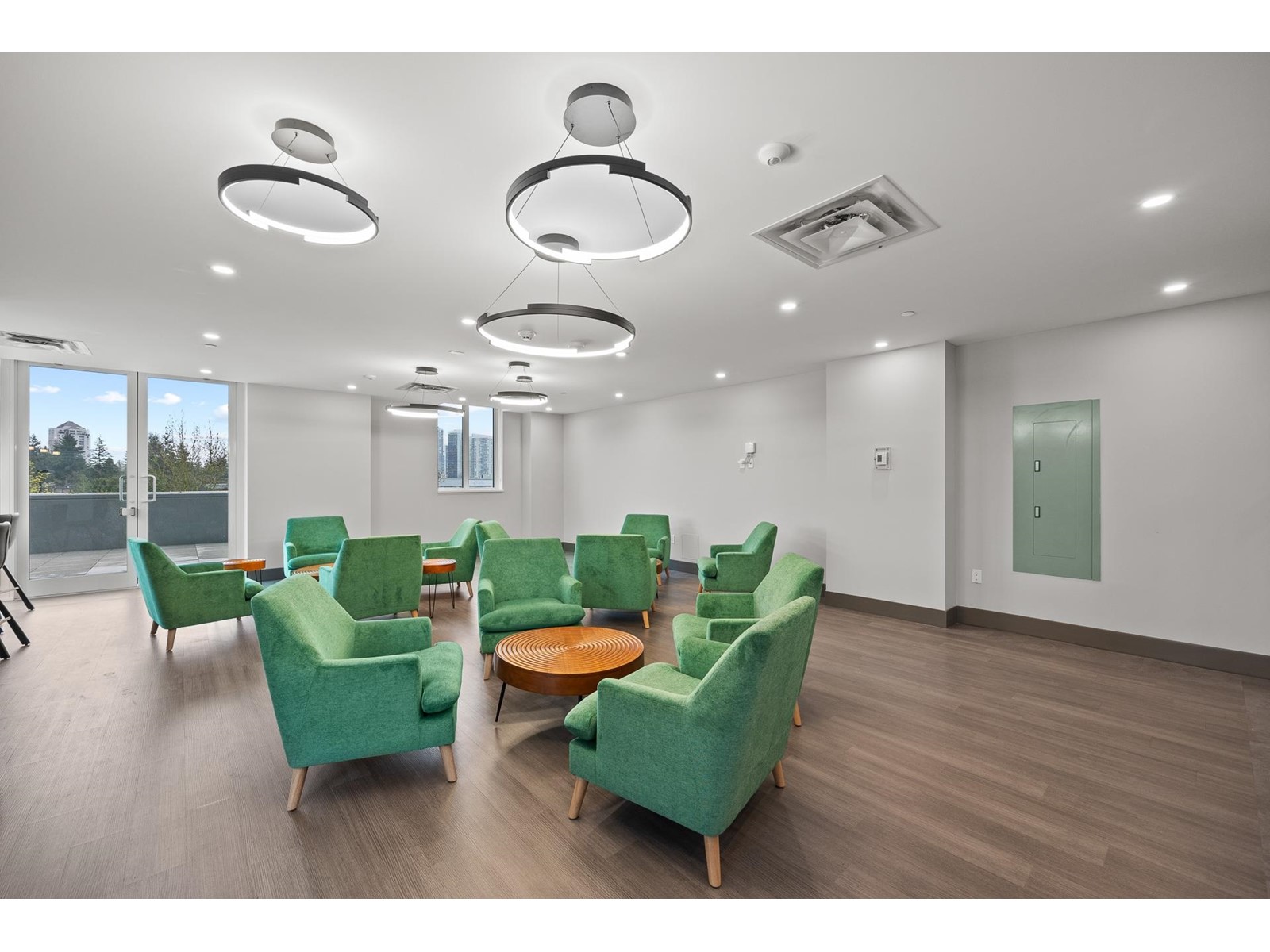 2407 10428 Whalley Boulevard, Surrey, British Columbia  V3T 1W6 - Photo 16 - R2988148