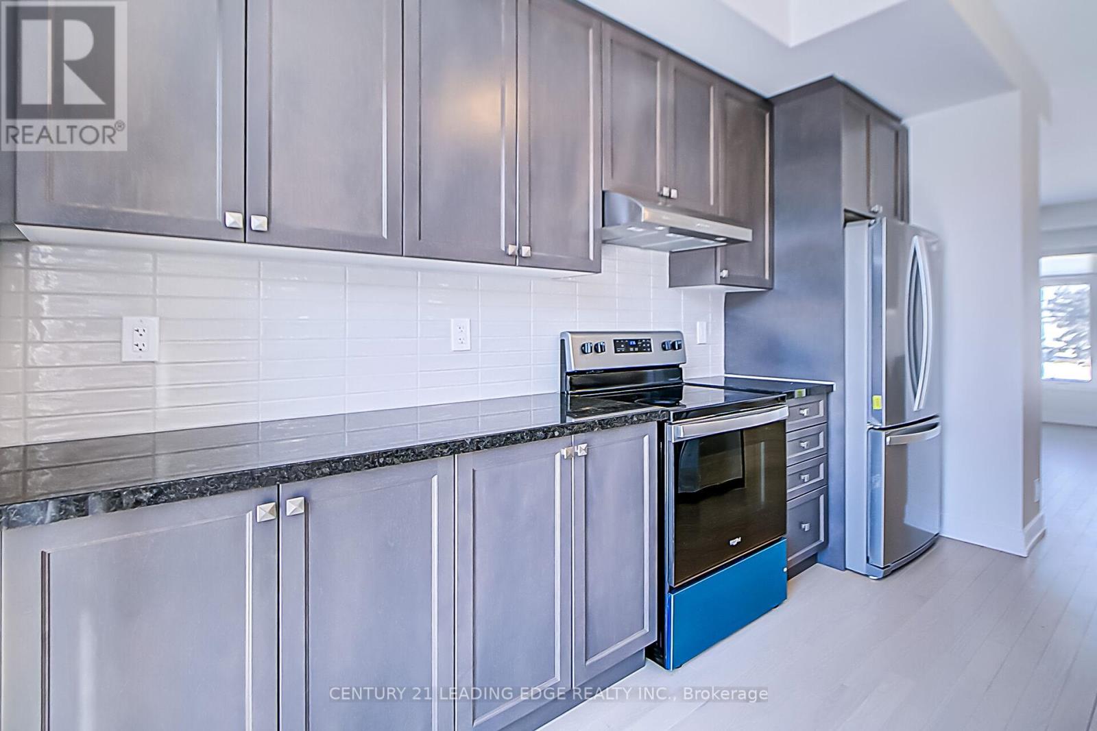 Property at 60 GUARDHOUSE CRESCENT image 5