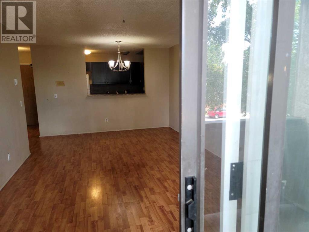 Property at 209, 1712 38 Street SE image 5