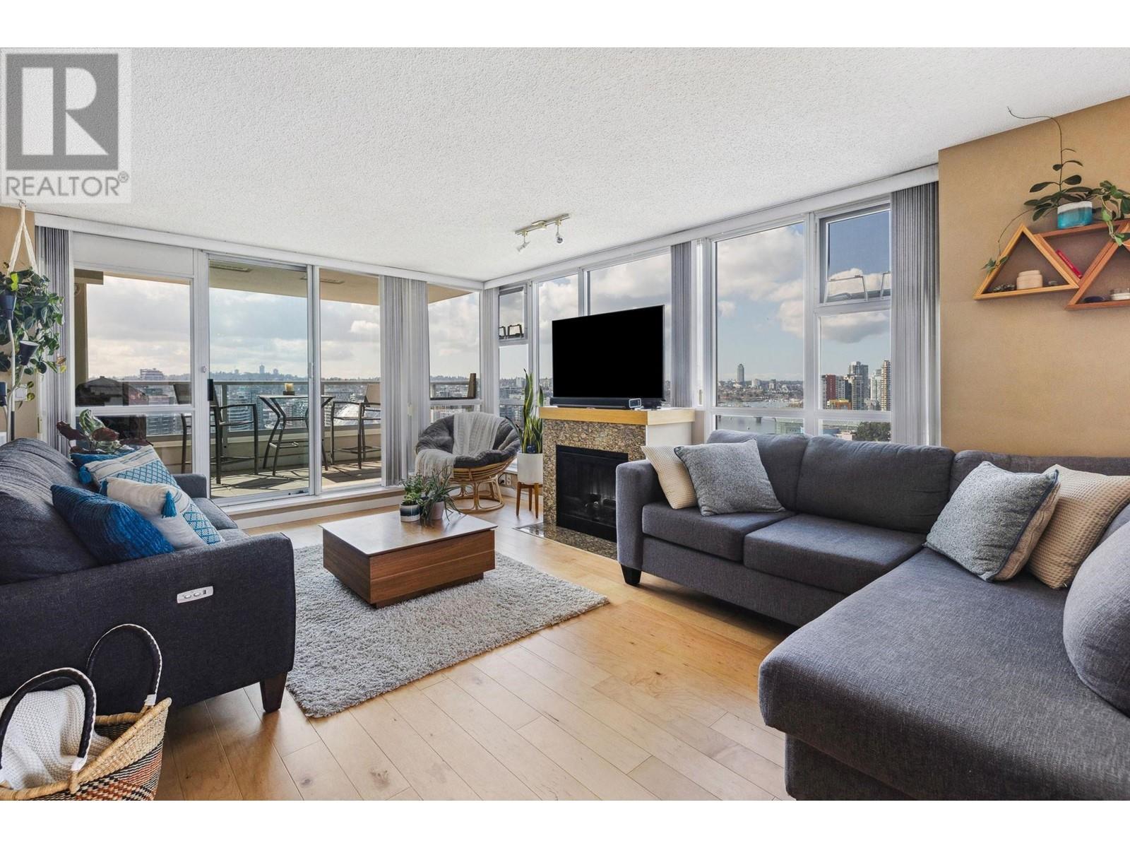 2102 125 Milross Avenue, Vancouver, British Columbia  V6A 0A1 - Photo 3 - R2988155