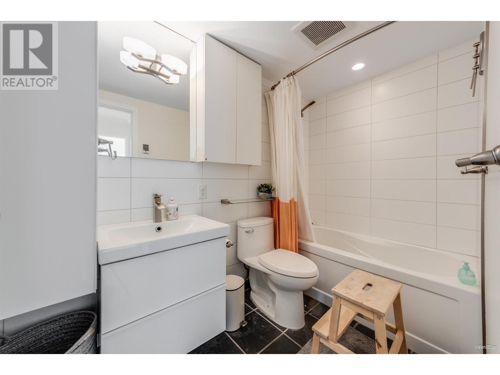 5 149 W 13th Avenue, Vancouver, British Columbia  V5Y 1V8 - Photo 17 - R2988165