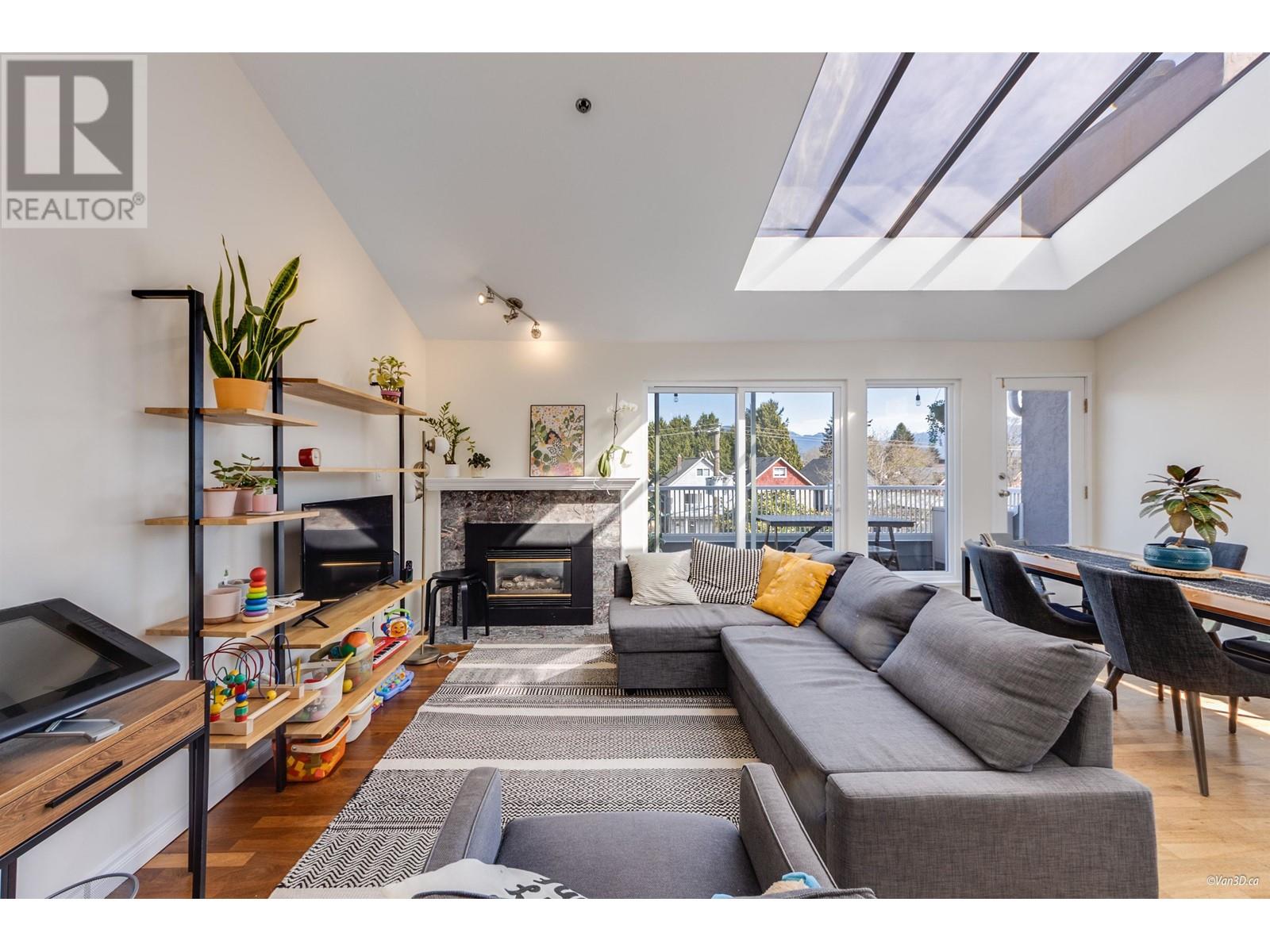 5 149 W 13th Avenue, Vancouver, British Columbia  V5Y 1V8 - Photo 2 - R2988165