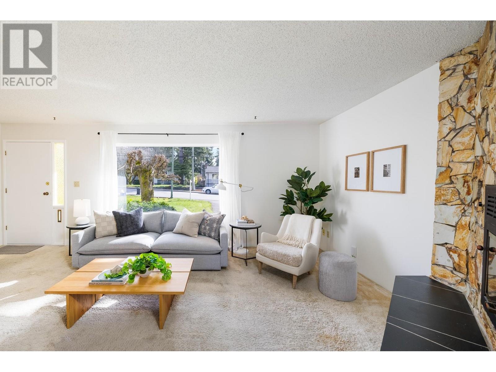 508 Schoolhouse Street, Coquitlam, British Columbia  V3J 5N7 - Photo 6 - R2988170