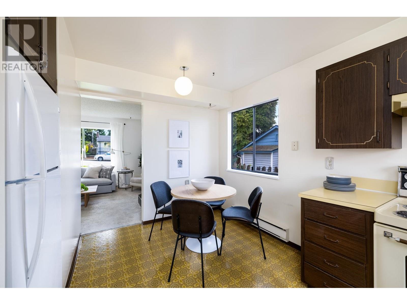 508 Schoolhouse Street, Coquitlam, British Columbia  V3J 5N7 - Photo 8 - R2988170
