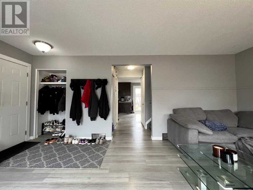 Property at 107 Pineson Place NE image 5