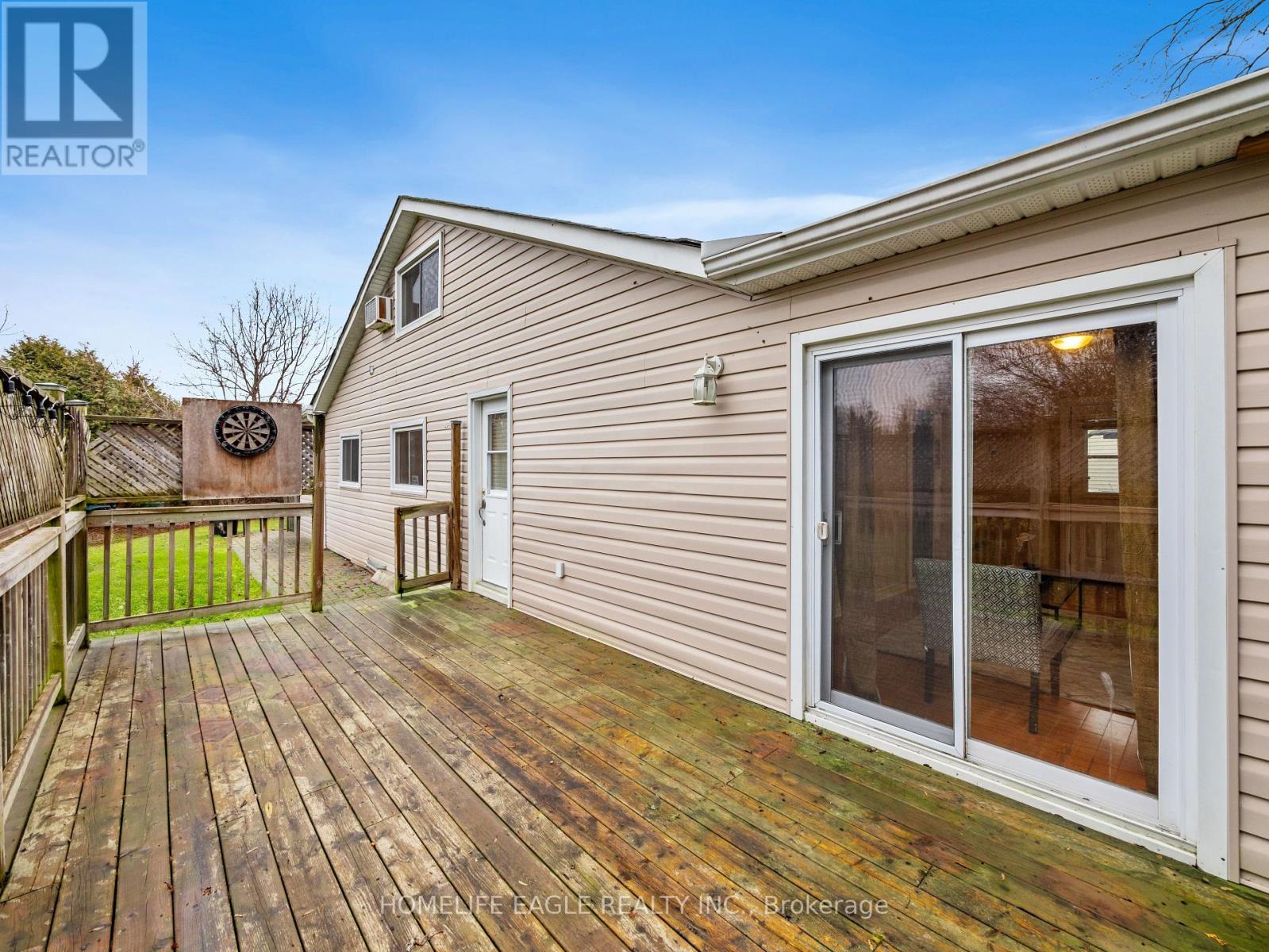 4 Hughes Street, Richmond Hill, Ontario  L4E 2V9 - Photo 25 - N12070211