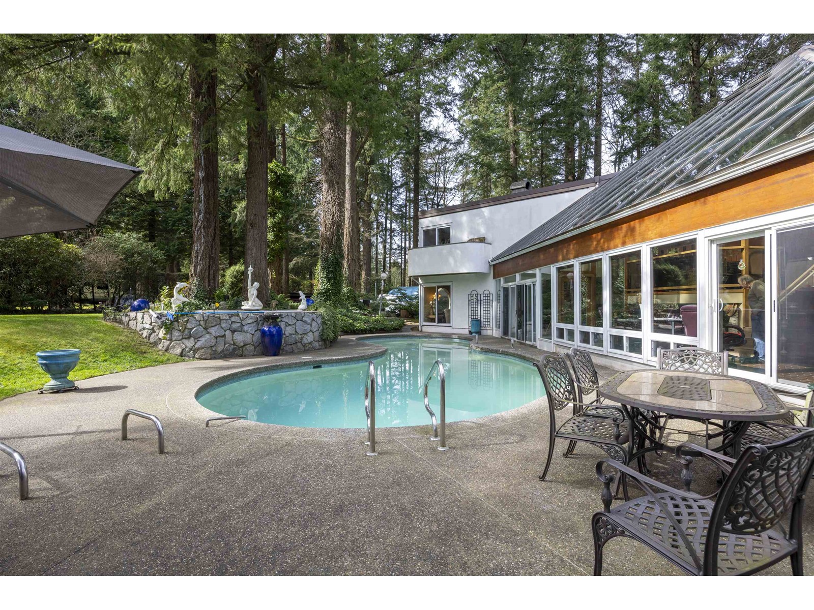 13642 28 Avenue, Surrey, British Columbia  V4P 1T3 - Photo 4 - R2988074