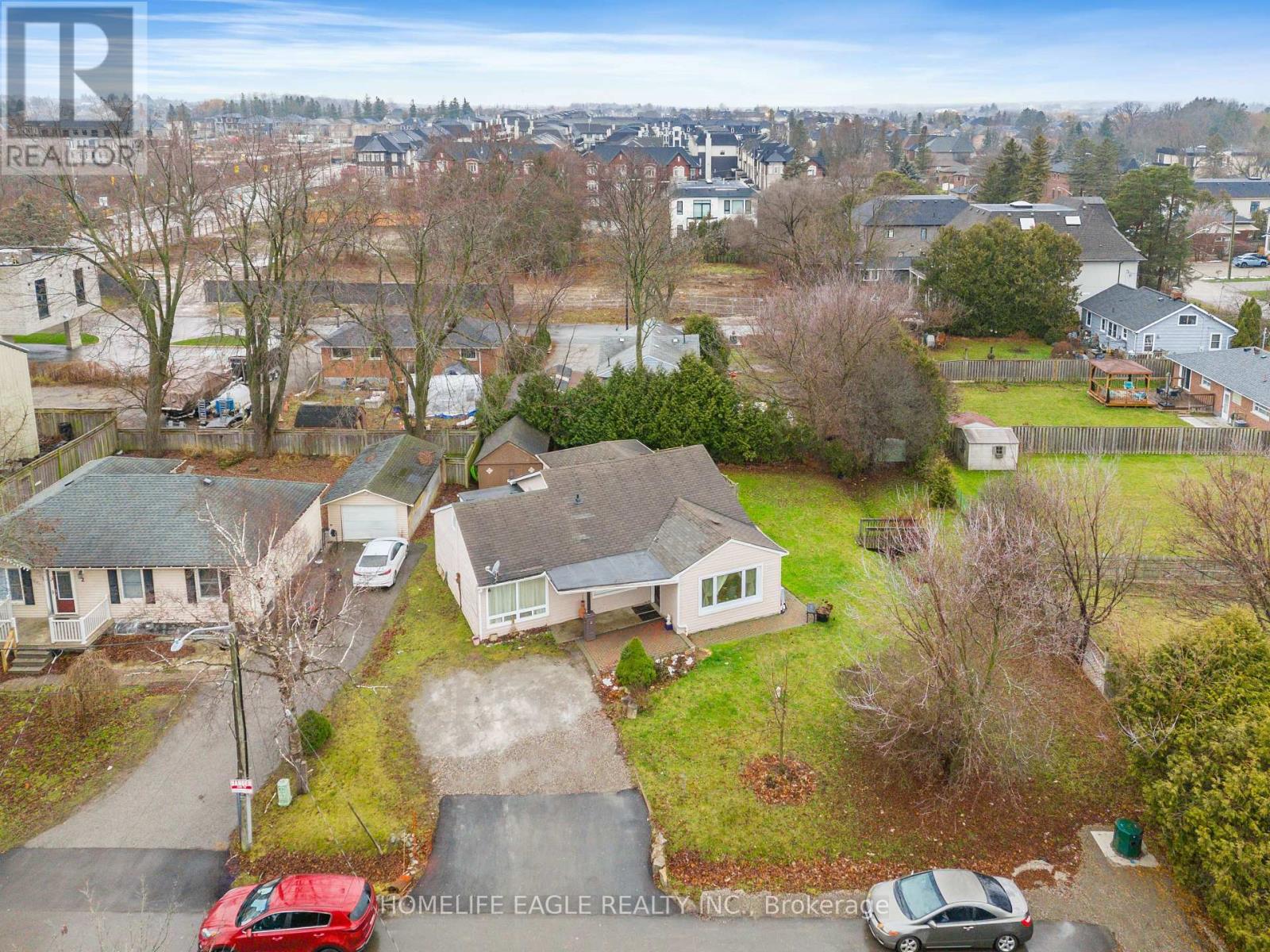 4 Hughes Street, Richmond Hill, Ontario  L4E 2V9 - Photo 27 - N12070211