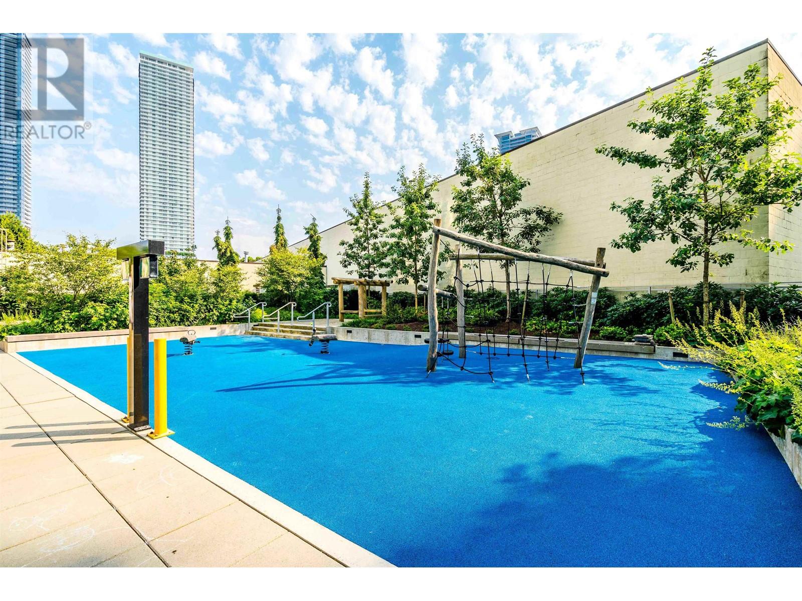 Listing Picture 11 of 12 : 803 2288 ALPHA AVENUE, Burnaby / 本拿比 - 魯藝地產 Yvonne Lu Group - MLS Medallion Club Member