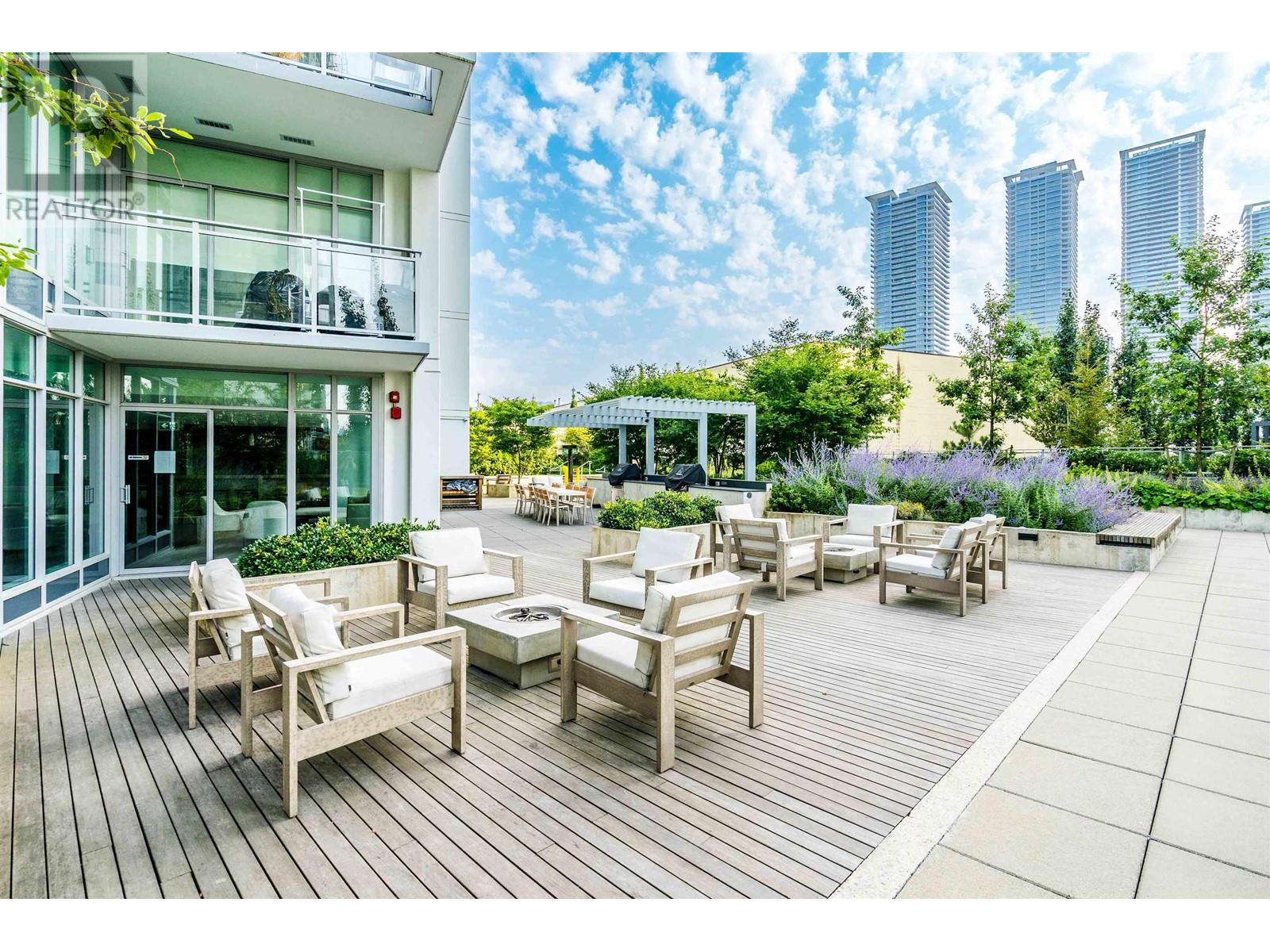 Listing Picture 9 of 12 : 803 2288 ALPHA AVENUE, Burnaby / 本拿比 - 魯藝地產 Yvonne Lu Group - MLS Medallion Club Member