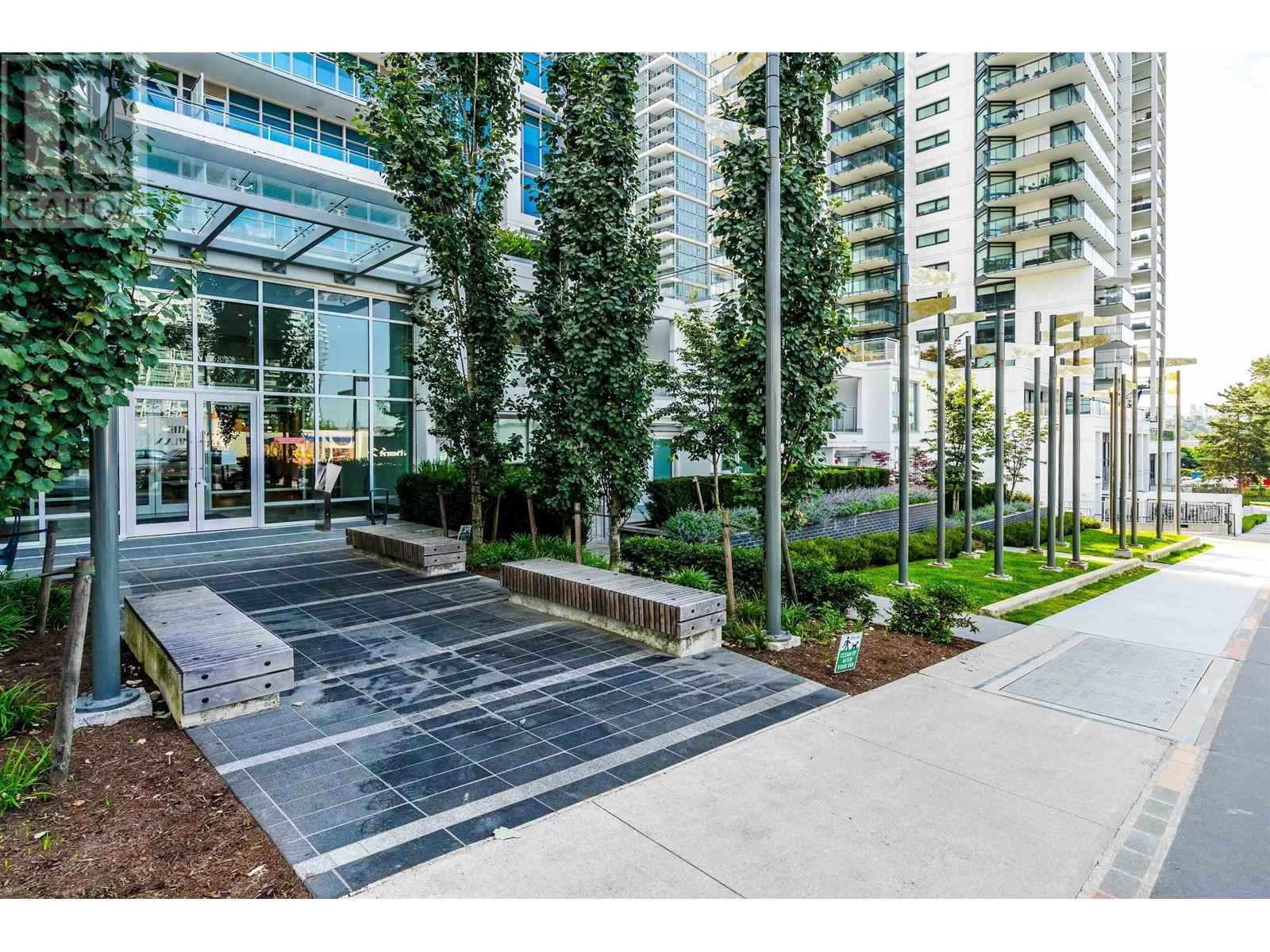 Listing Picture 12 of 12 : 803 2288 ALPHA AVENUE, Burnaby / 本拿比 - 魯藝地產 Yvonne Lu Group - MLS Medallion Club Member