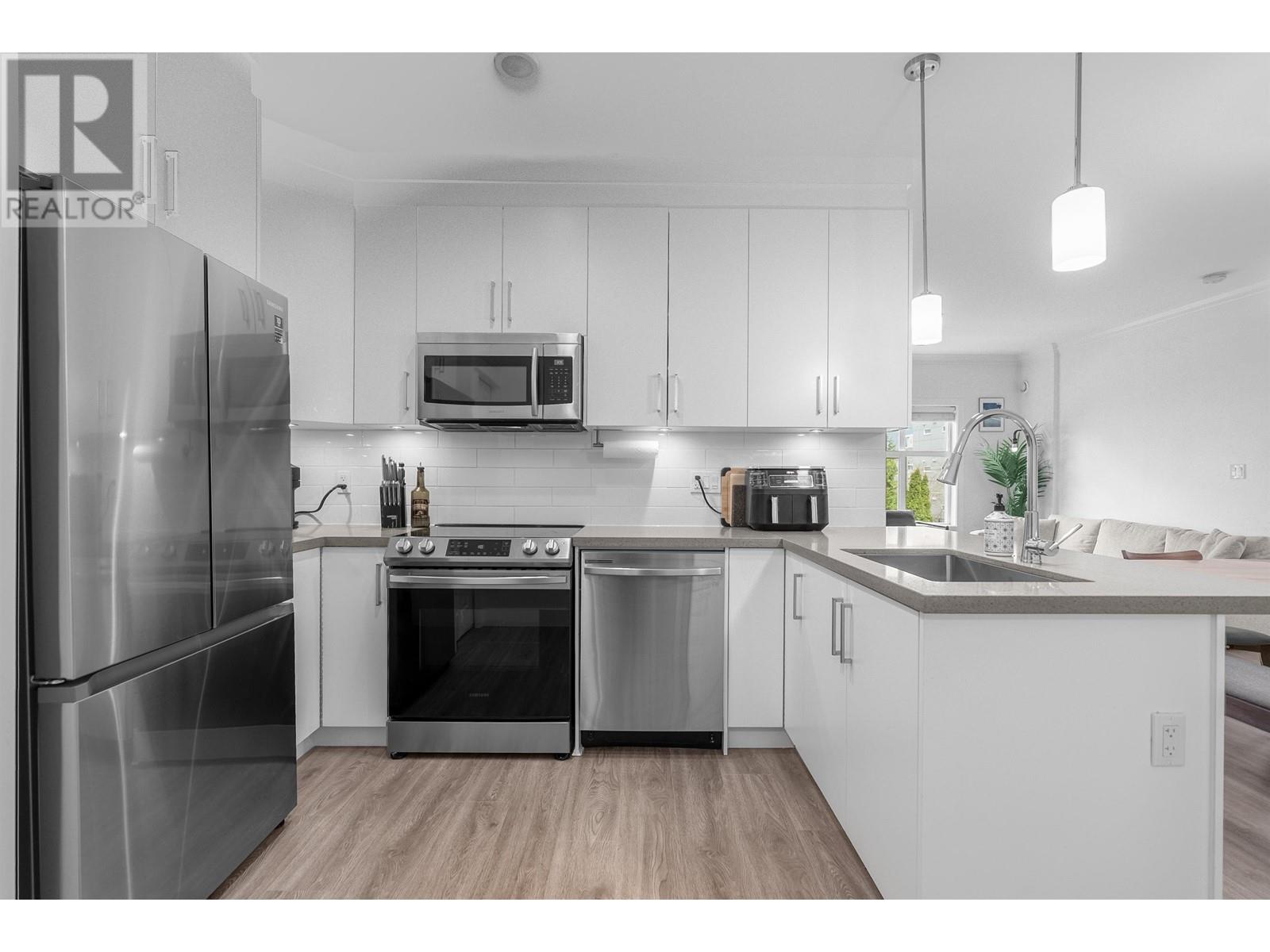 204 2389 Hawthorne Avenue, Port Coquitlam, British Columbia  V3C 1X1 - Photo 16 - R2986488