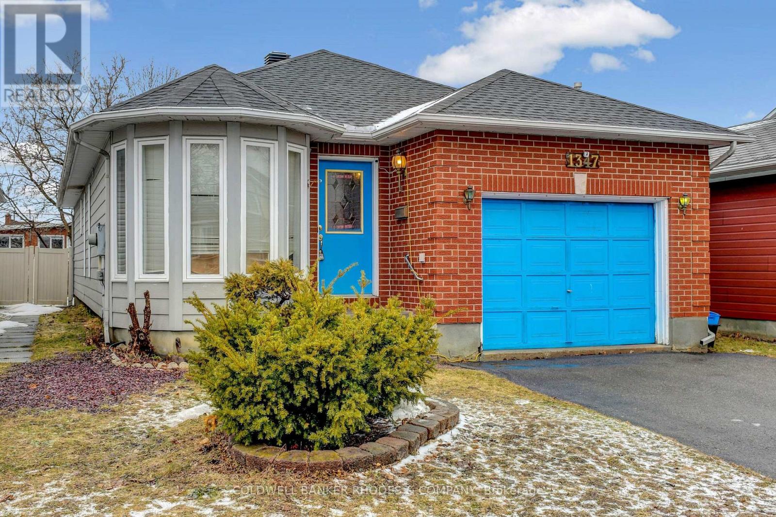 Property at 1347 PAARDEBURGH AVENUE image 3