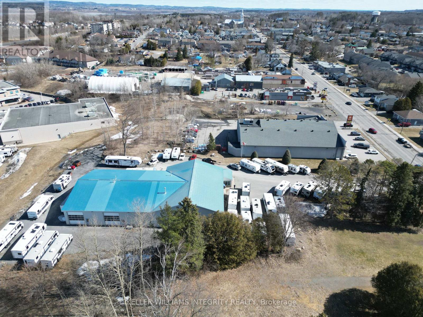 2724 Laurier Street, Clarence-Rockland, Ontario  K4K 1A2 - Photo 6 - X12070753