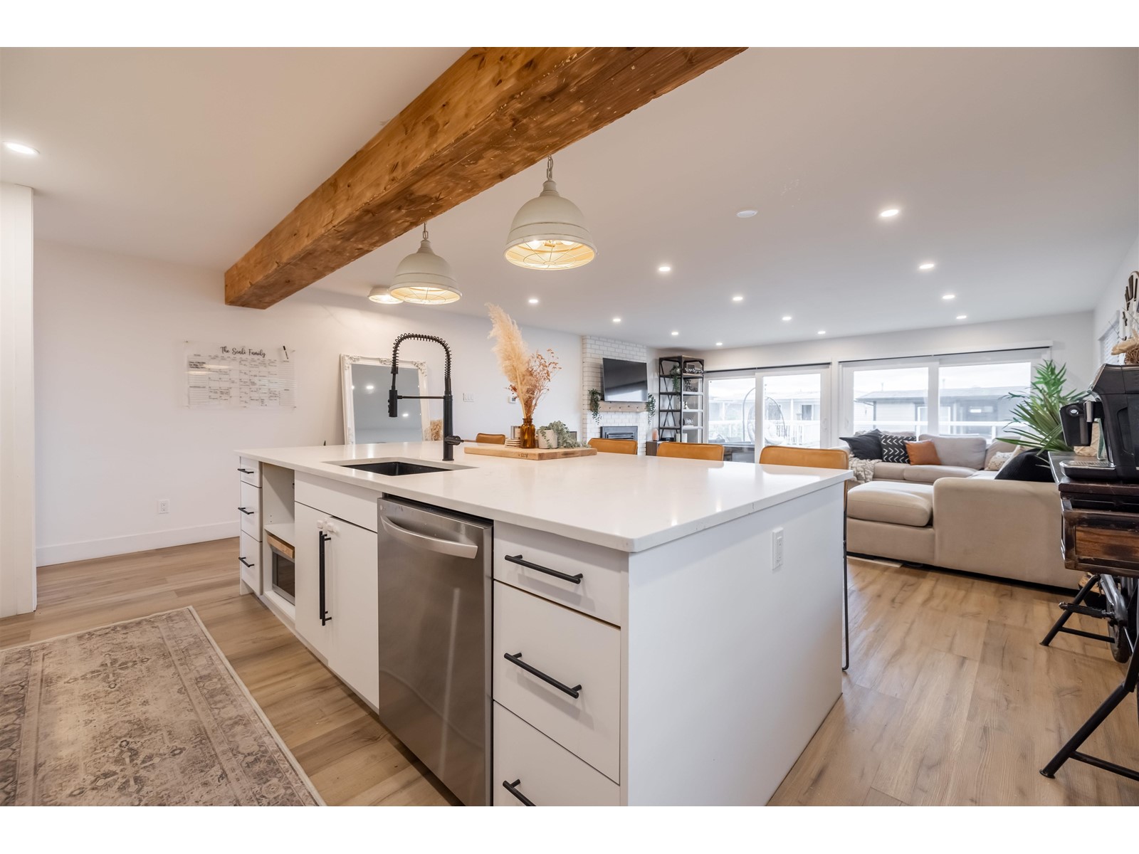15170 Beachview Avenue, White Rock, British Columbia  V4B 1P6 - Photo 7 - R2981672