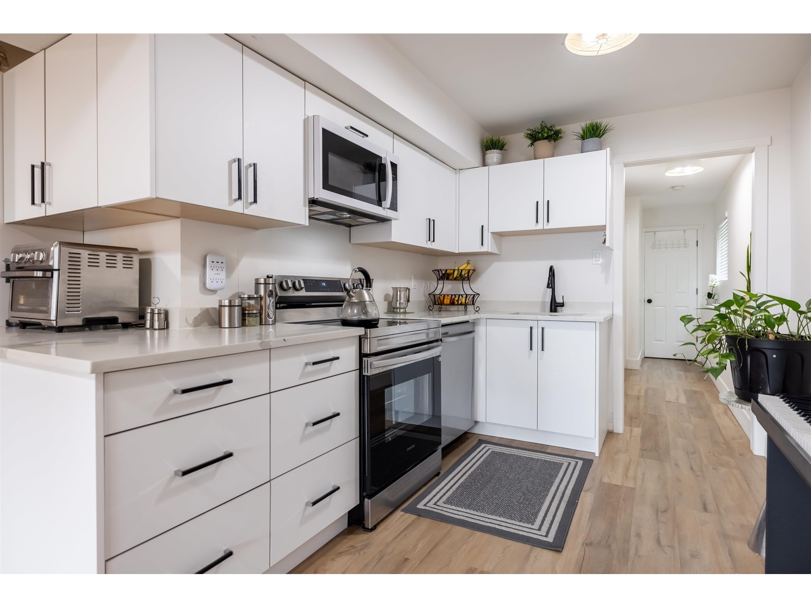 15170 Beachview Avenue, White Rock, British Columbia  V4B 1P6 - Photo 22 - R2981672