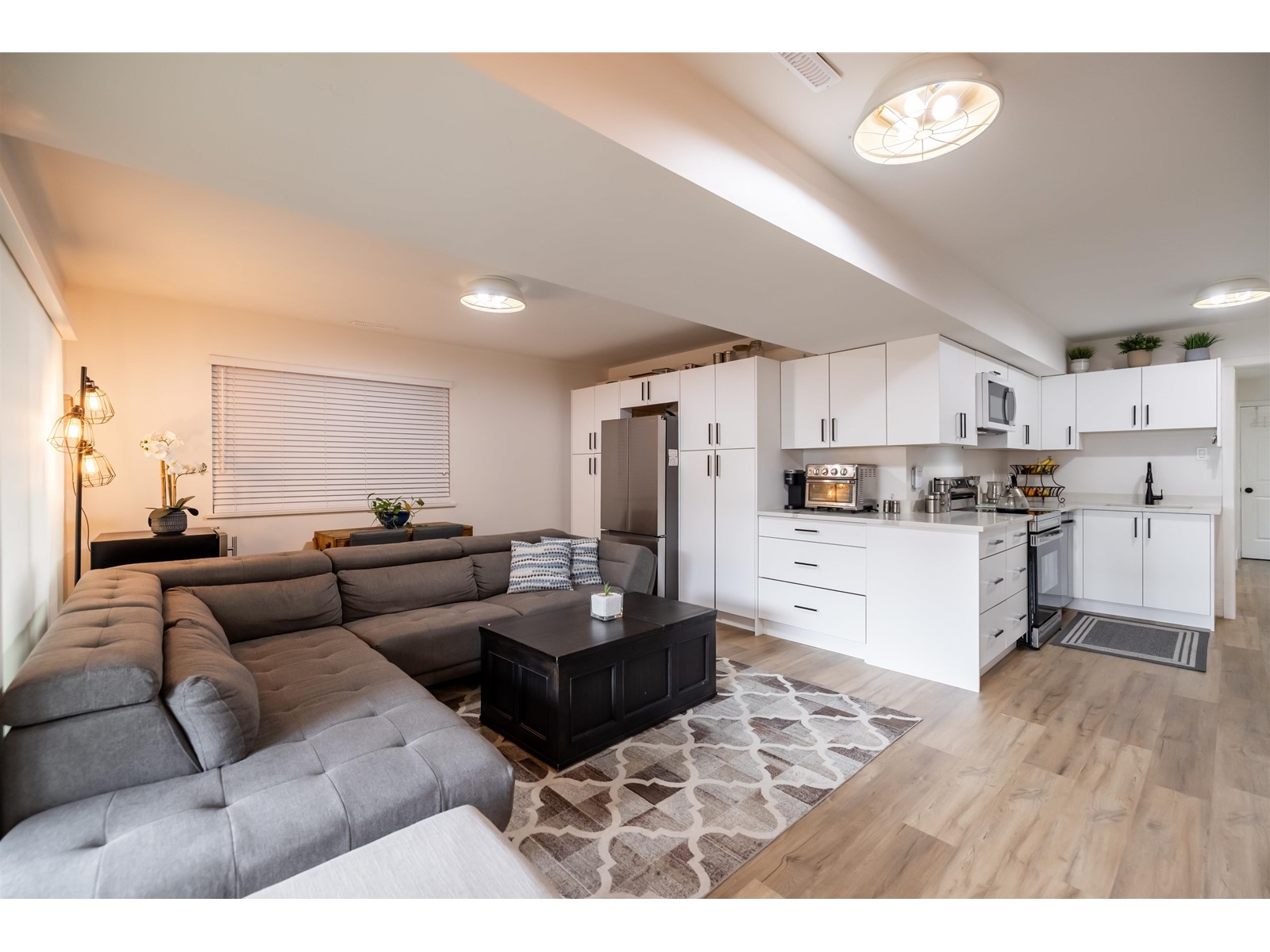 15170 Beachview Avenue, White Rock, British Columbia  V4B 1P6 - Photo 28 - R2981672