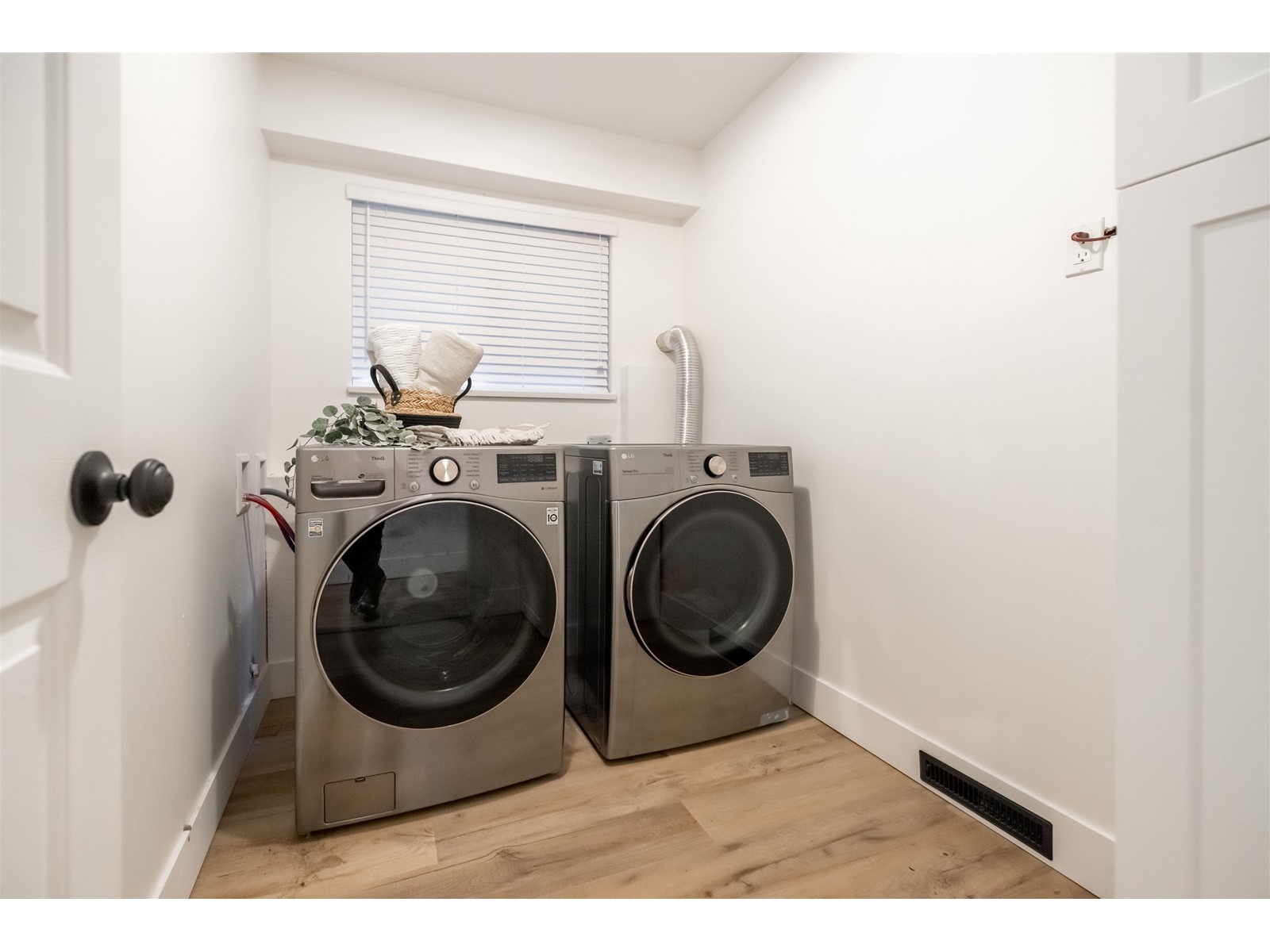 15170 Beachview Avenue, White Rock, British Columbia  V4B 1P6 - Photo 36 - R2981672