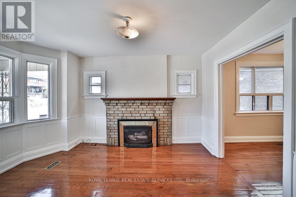 Property at 25 EARNSCLIFFE ROAD image 3