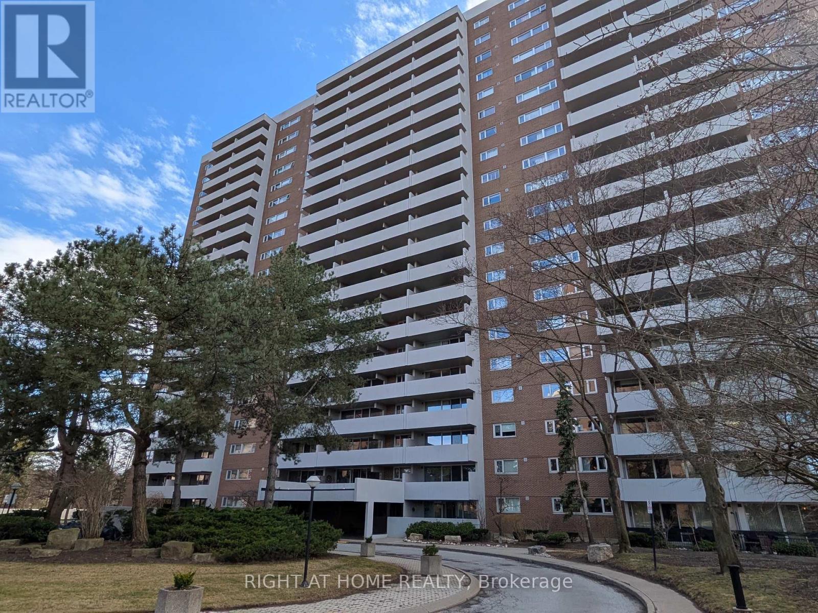 202 - 240 SCARLETT ROAD, Toronto, Ontario