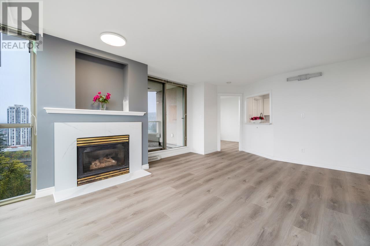1501 3070 GUILDFORD WAY, coquitlam, British Columbia