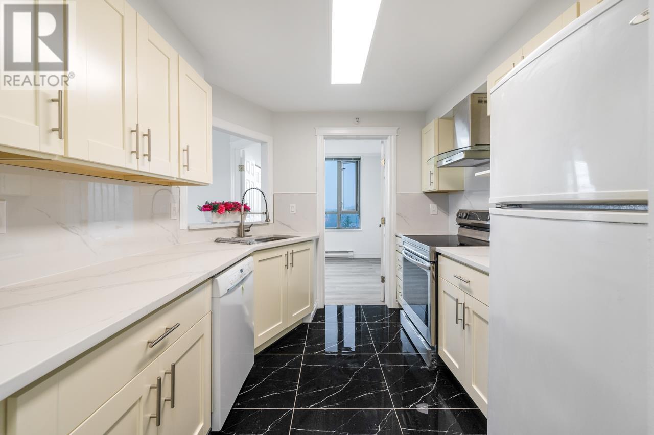1501 3070 Guildford Way, Coquitlam, British Columbia  V3B 7R8 - Photo 6 - R2986298