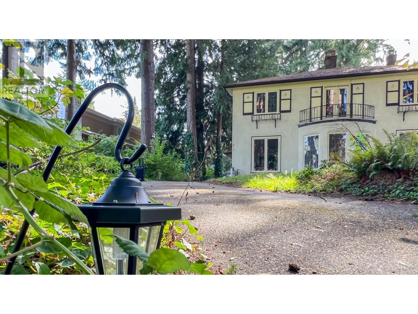 4786 Drummond Drive, Vancouver, British Columbia  V6T 1B4 - Photo 2 - R2988164