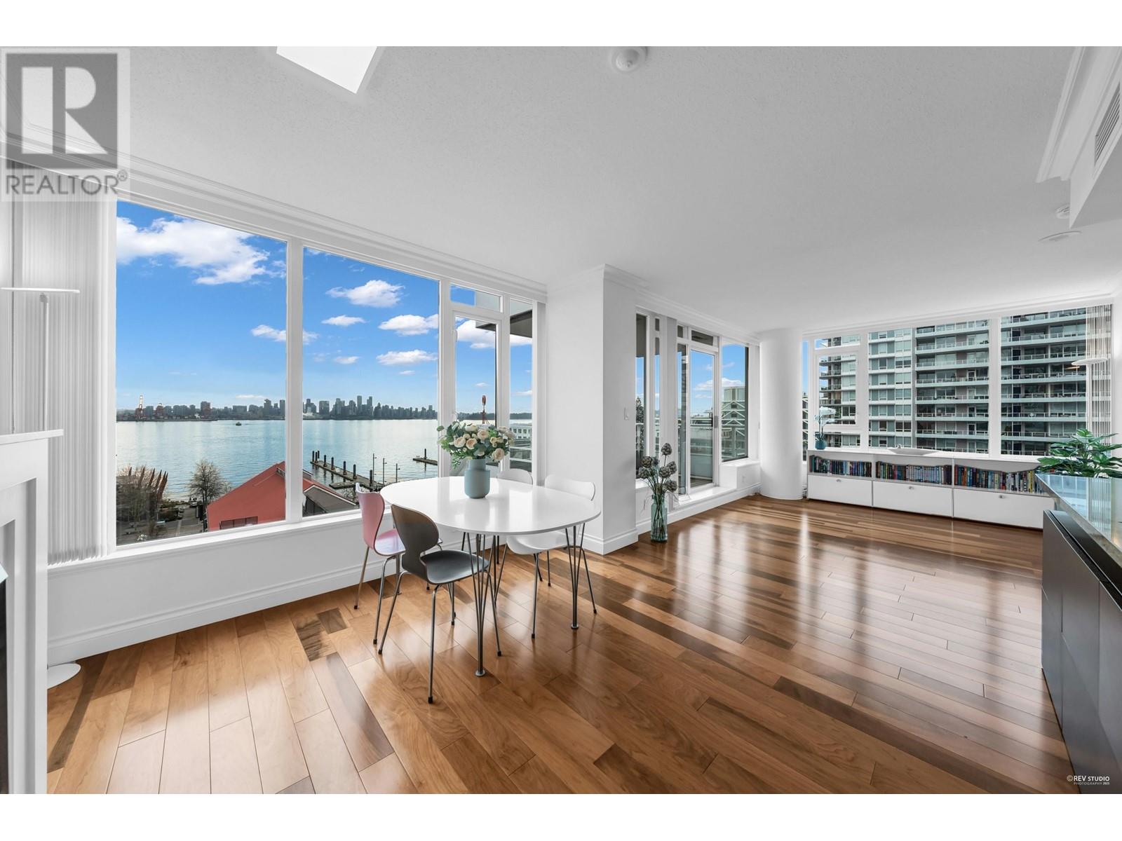 502 133 E Esplanade, North Vancouver, British Columbia  V7L 1A1 - Photo 12 - R2987581