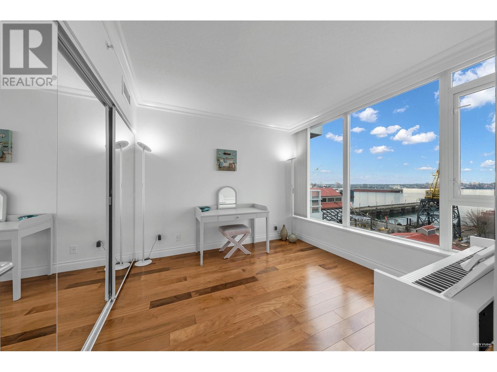 502 133 E Esplanade, North Vancouver, British Columbia  V7L 1A1 - Photo 21 - R2987581