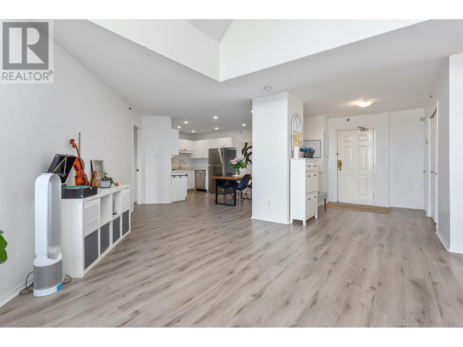 405 7051 Blundell Road, Richmond, British Columbia  V6Y 1J5 - Photo 11 - R2987721