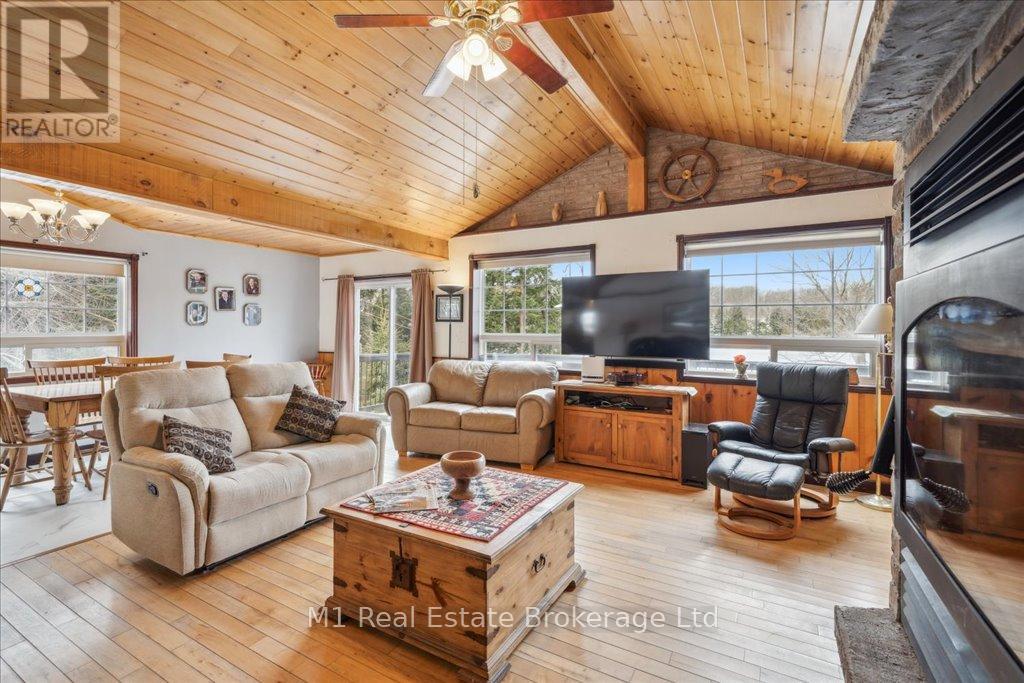 16a Hayhoe Road, Seguin, Ontario  P2A 2W8 - Photo 11 - X12070805