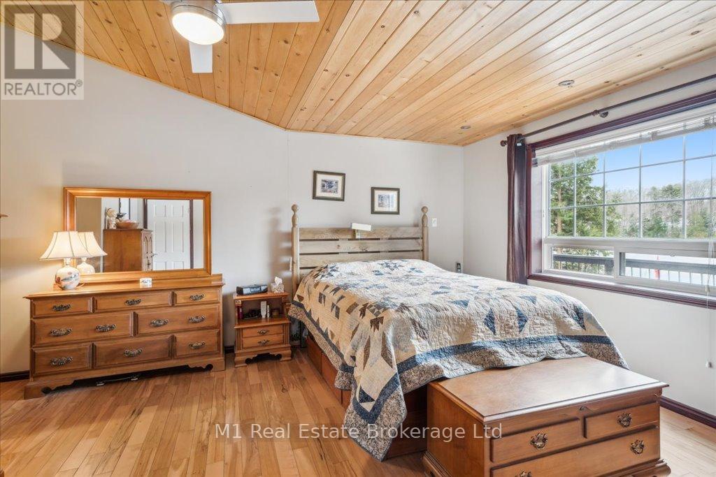 16a Hayhoe Road, Seguin, Ontario  P2A 2W8 - Photo 14 - X12070805