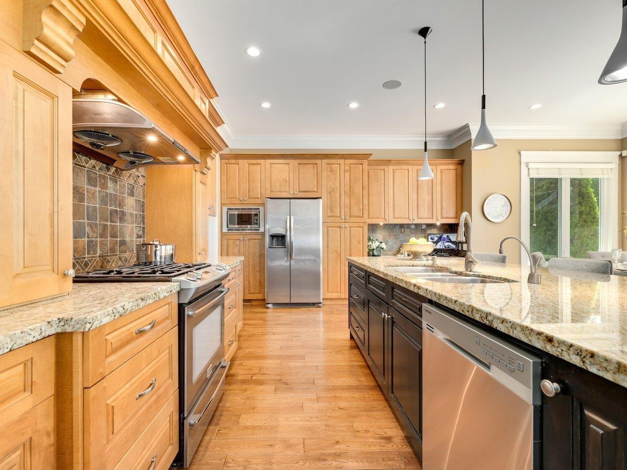 2071 136a Street, Surrey, British Columbia  V4A 9V7 - Photo 10 - R2954044
