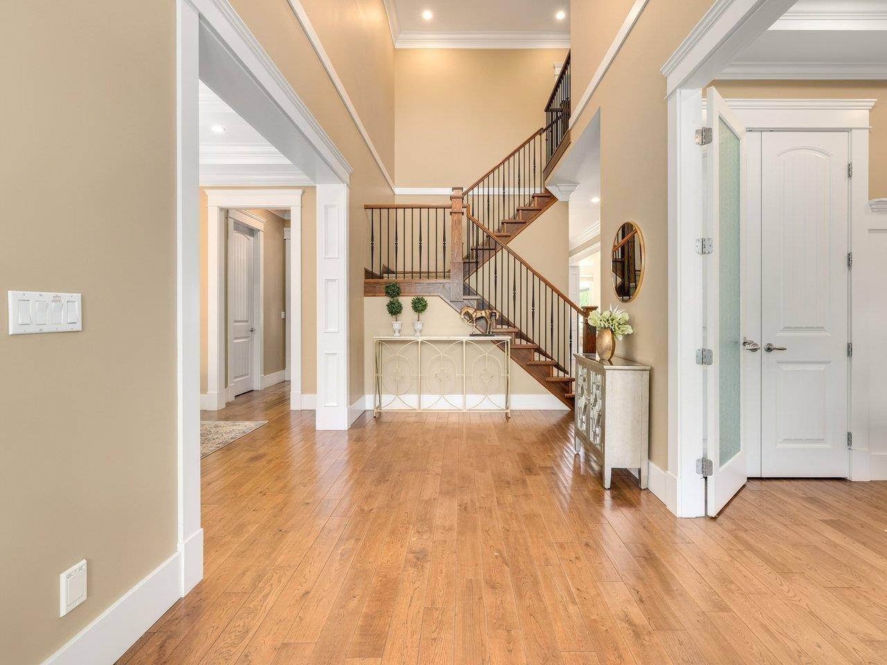 2071 136a Street, Surrey, British Columbia  V4A 9V7 - Photo 2 - R2954044