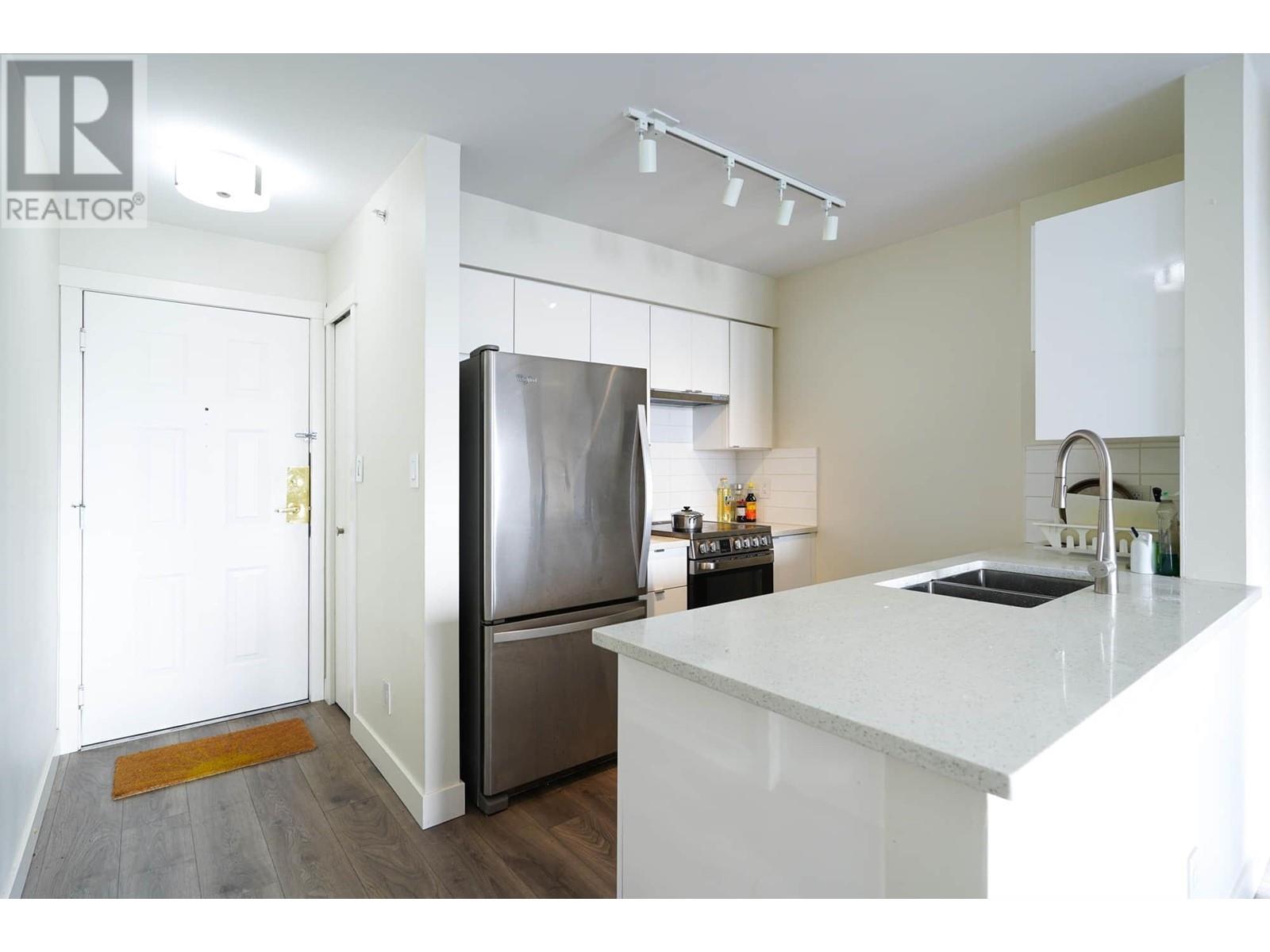 Listing Picture 5 of 27 : 1403 3455 ASCOT PLACE, Vancouver / 溫哥華 - 魯藝地產 Yvonne Lu Group - MLS Medallion Club Member