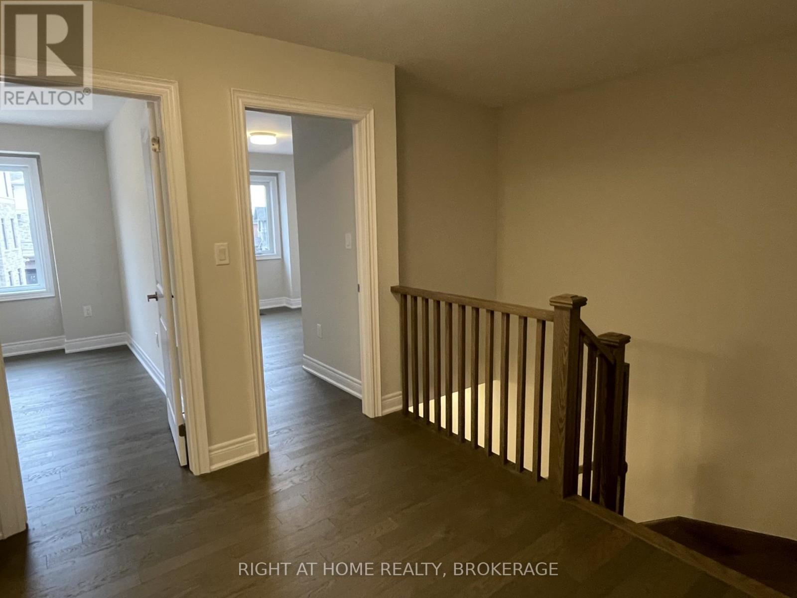 16 - 2184 Postmaster Drive, Oakville, Ontario  L6M 5T1 - Photo 6 - W12070812