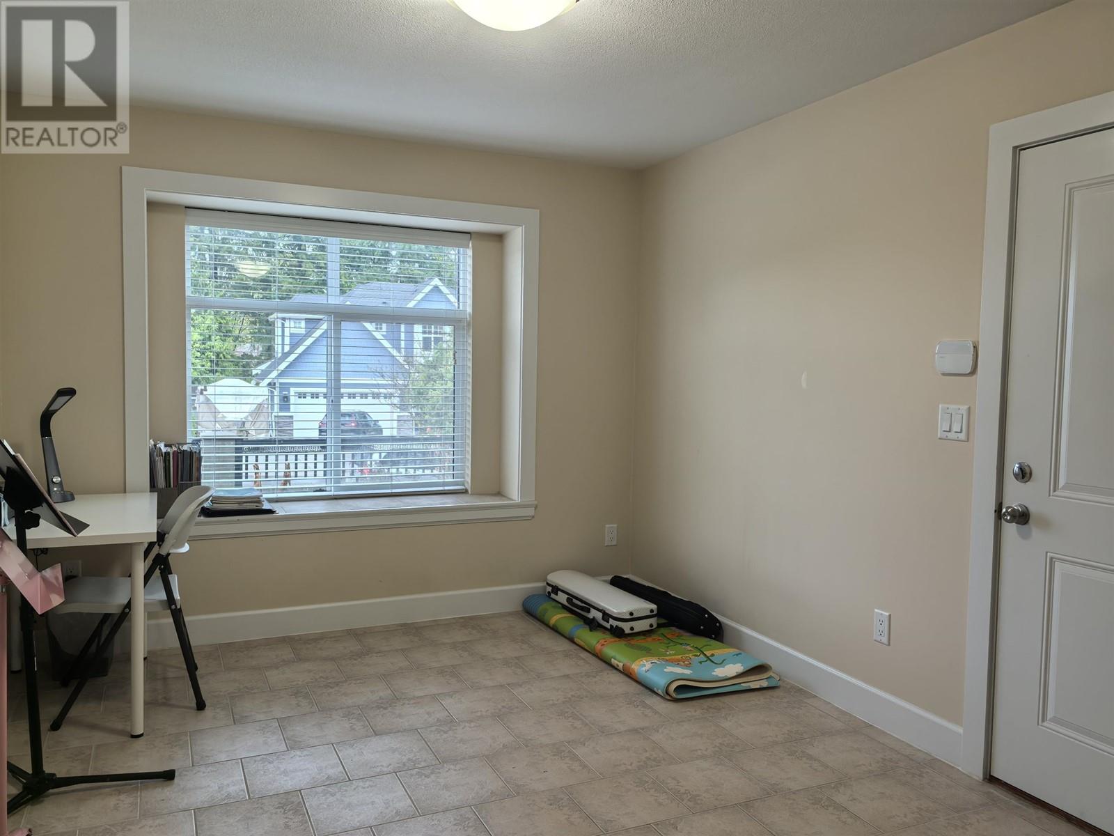 4346 Wildwood Crescent, Burnaby, British Columbia  V5G 2M4 - Photo 31 - R2984083