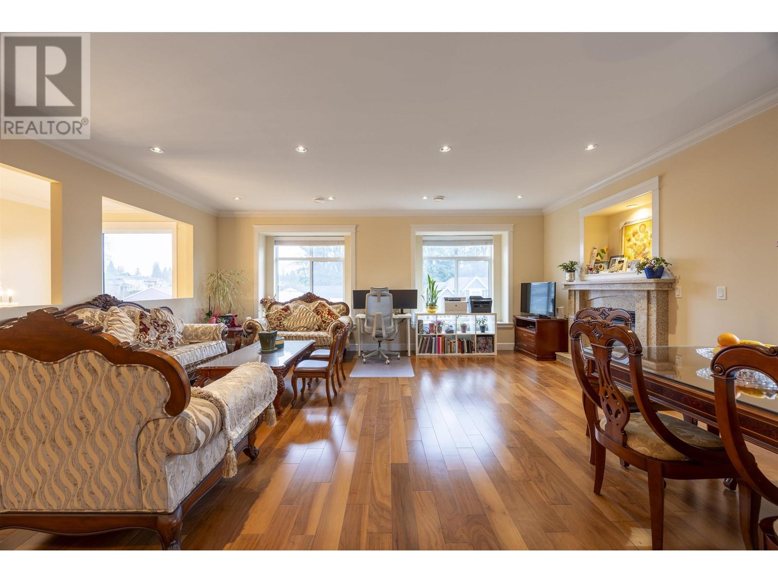4346 Wildwood Crescent, Burnaby, British Columbia  V5G 2M4 - Photo 6 - R2984083