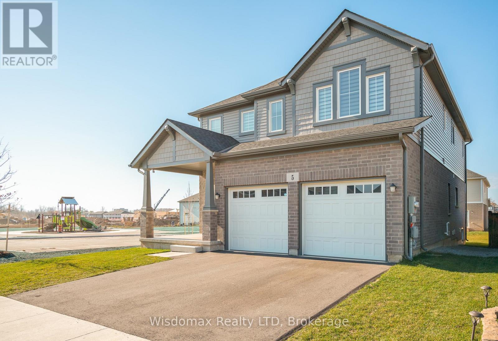 Lower - 5 Lamb Crescent, Thorold, Ontario  L2V 0G8 - Photo 2 - X12070830