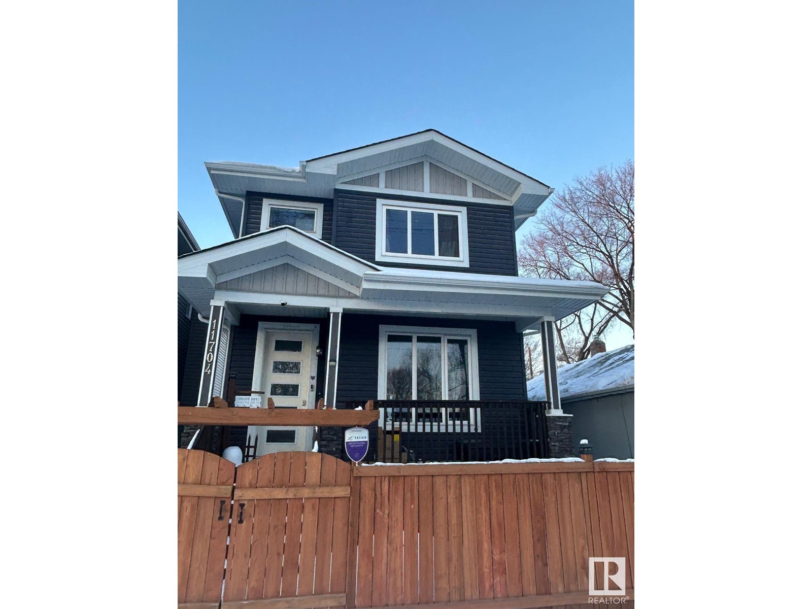 Property at 11704 129 AV NW image 3