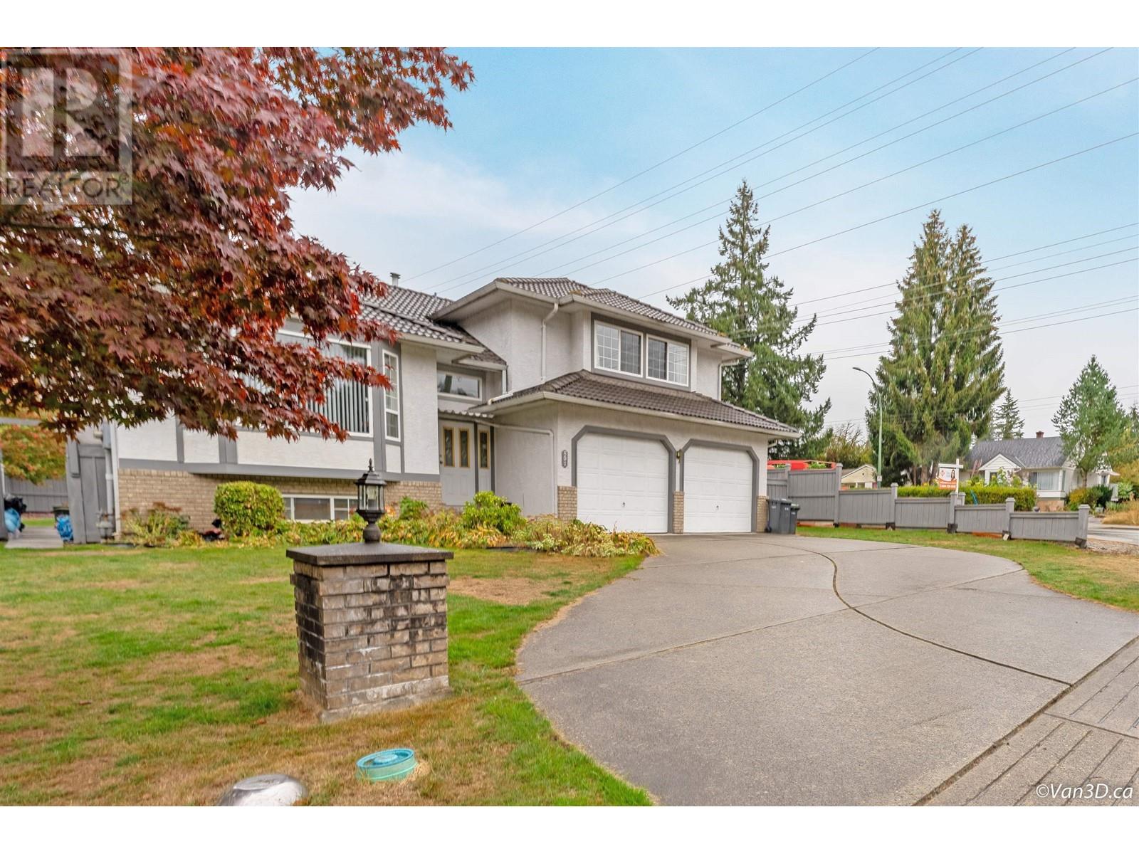 801 Fowler Court, Coquitlam, British Columbia  V3J 7X2 - Photo 2 - R2988116