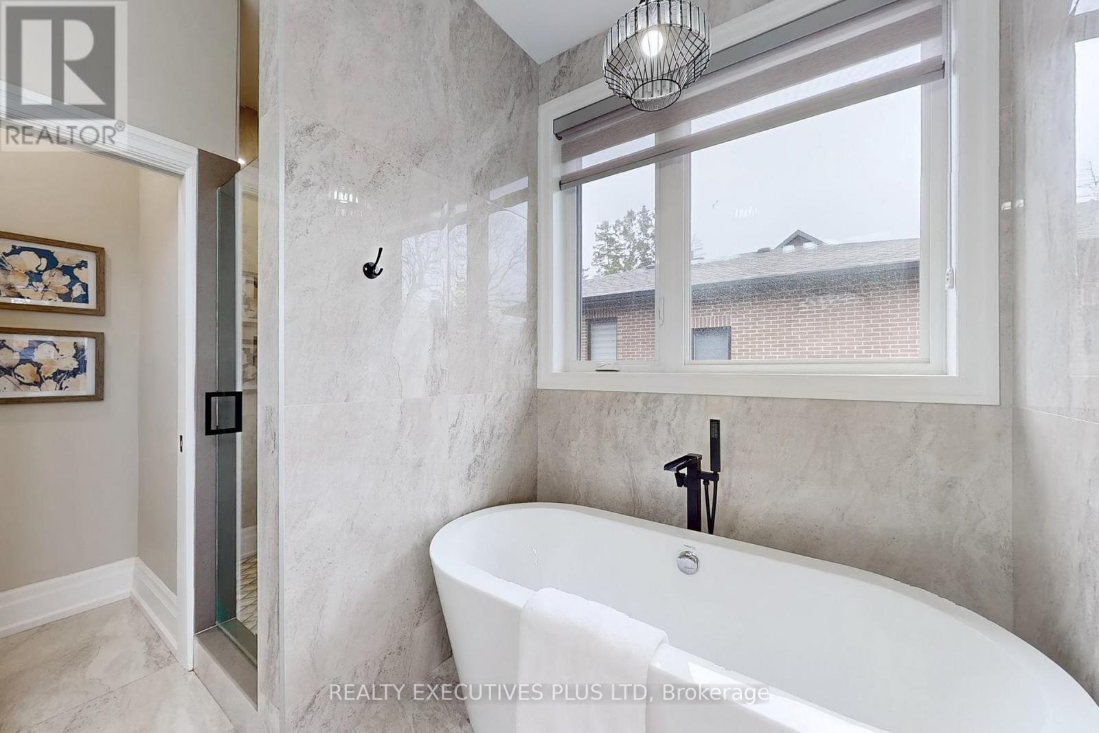 367 Rosebank Road, Pickering, Ontario  L1W 2N3 - Photo 21 - E12070887
