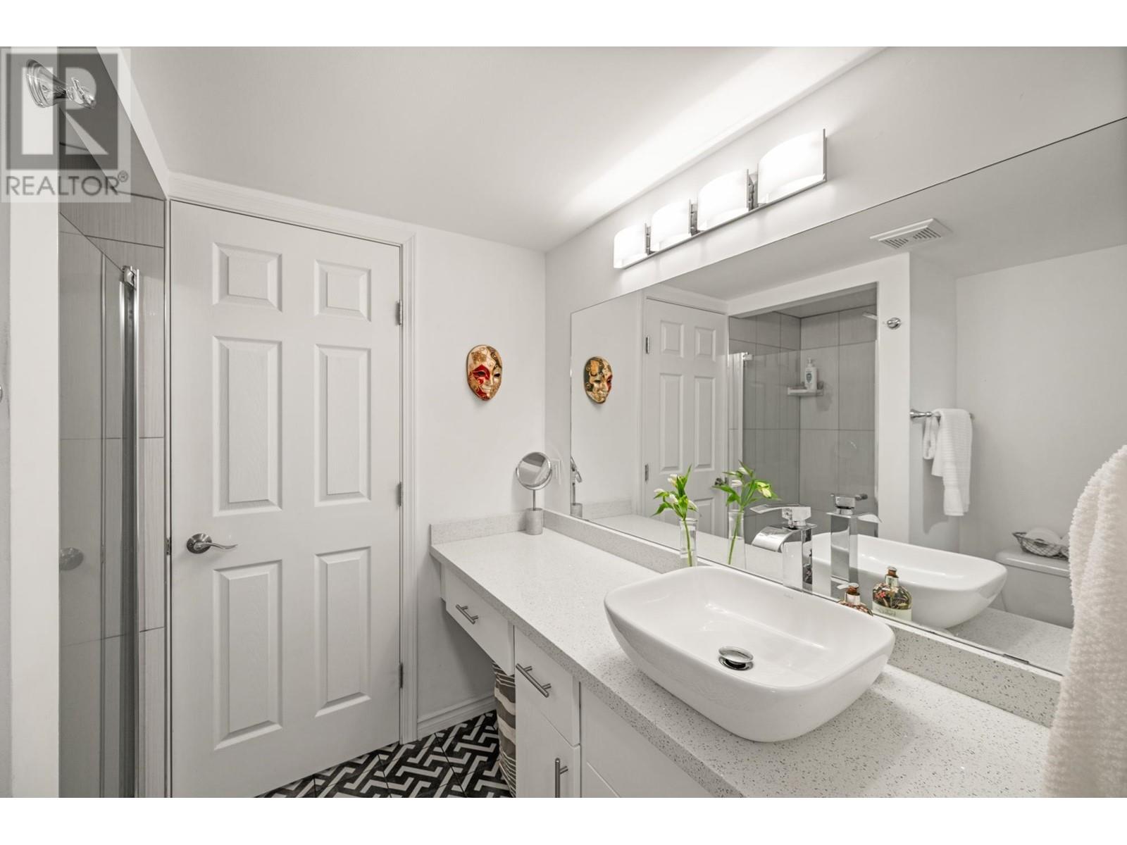 101 12 K De K Court, New Westminster, British Columbia  V3M 6C5 - Photo 19 - R2984846