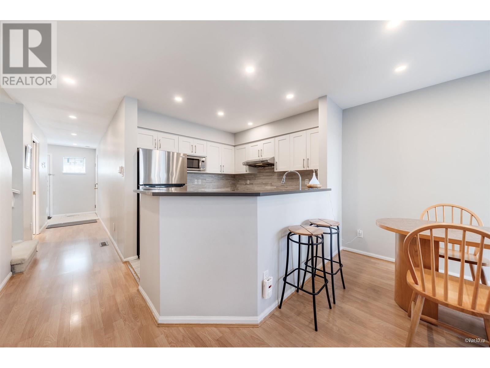 4 6391 Cooney Road, Richmond, British Columbia  V6Y 2J5 - Photo 5 - R2987544