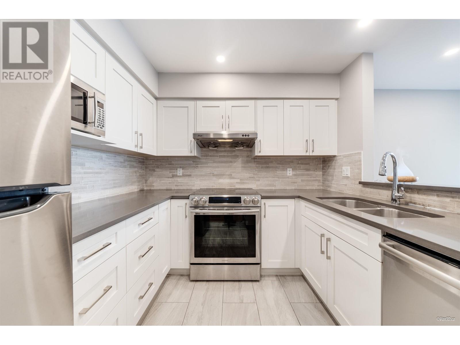 4 6391 Cooney Road, Richmond, British Columbia  V6Y 2J5 - Photo 4 - R2987544