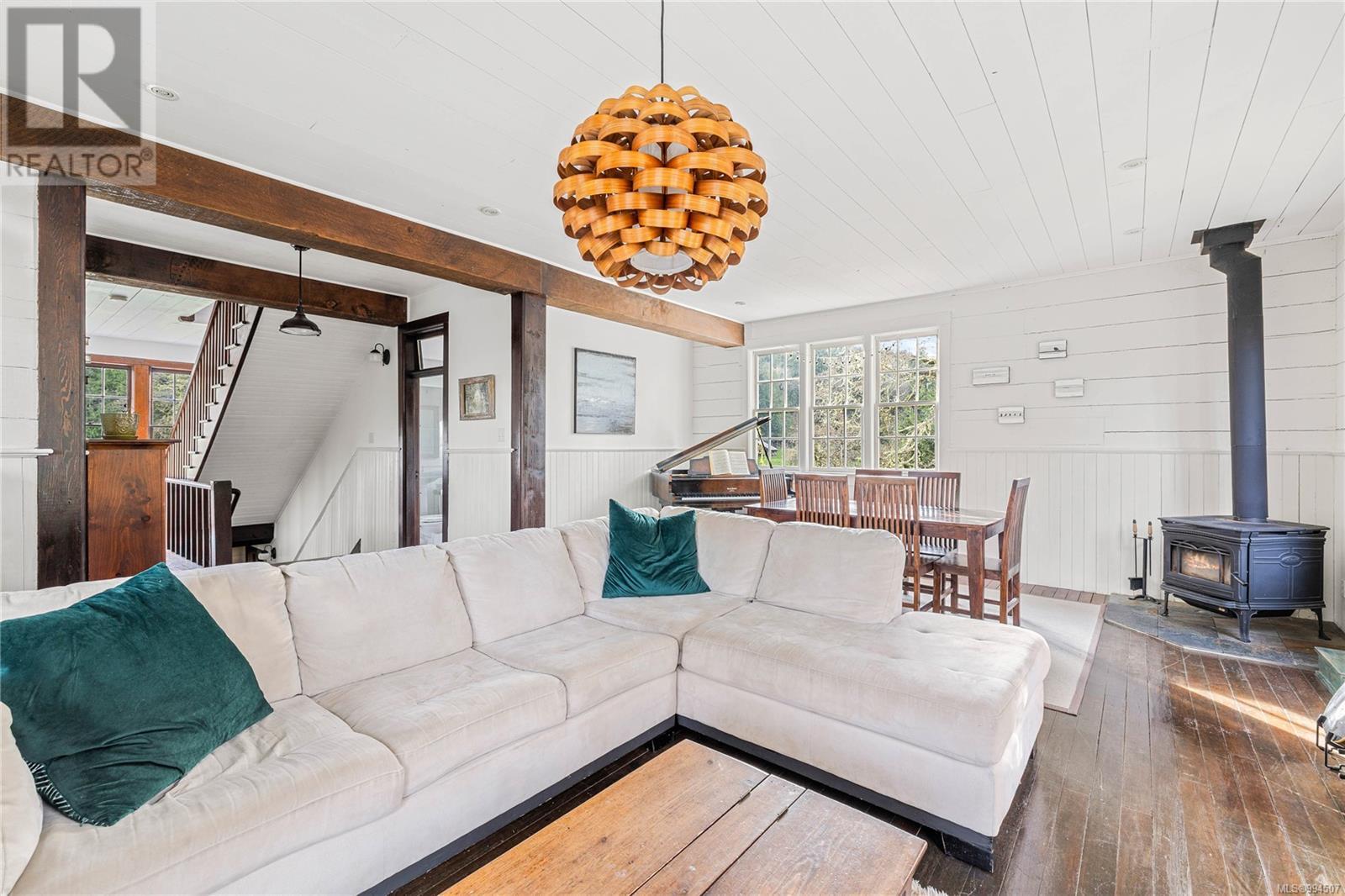 301 Epron Rd, Salt Spring, British Columbia  V8K 2B4 - Photo 5 - 994507